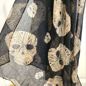Skull Motif Thin Scarf -Long!
